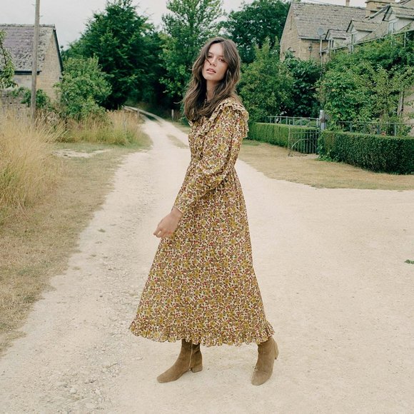 Doen Dresses & Skirts - Doen Lauretta Dress Jennifer Spring Floral